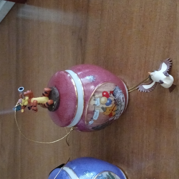 Winnie the Pooh bell ornaments - Picture 4 of 12